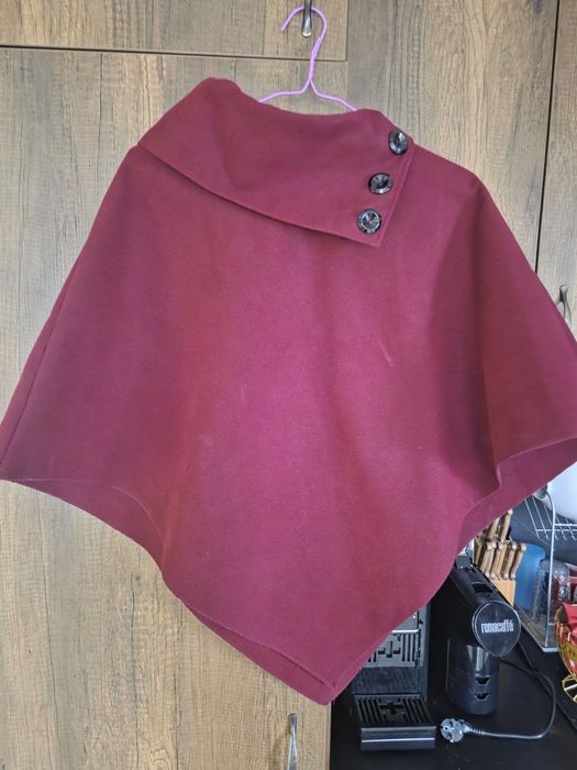 Пончо в Бордо цвят