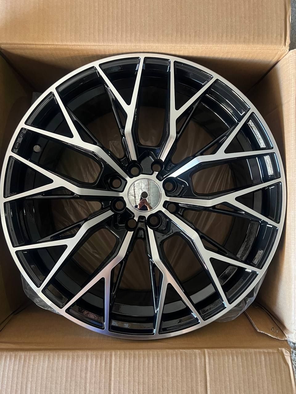Work R17 Universal