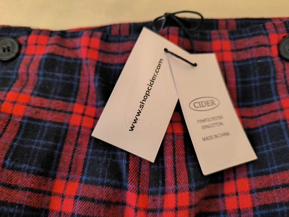 Панталон чисто нов