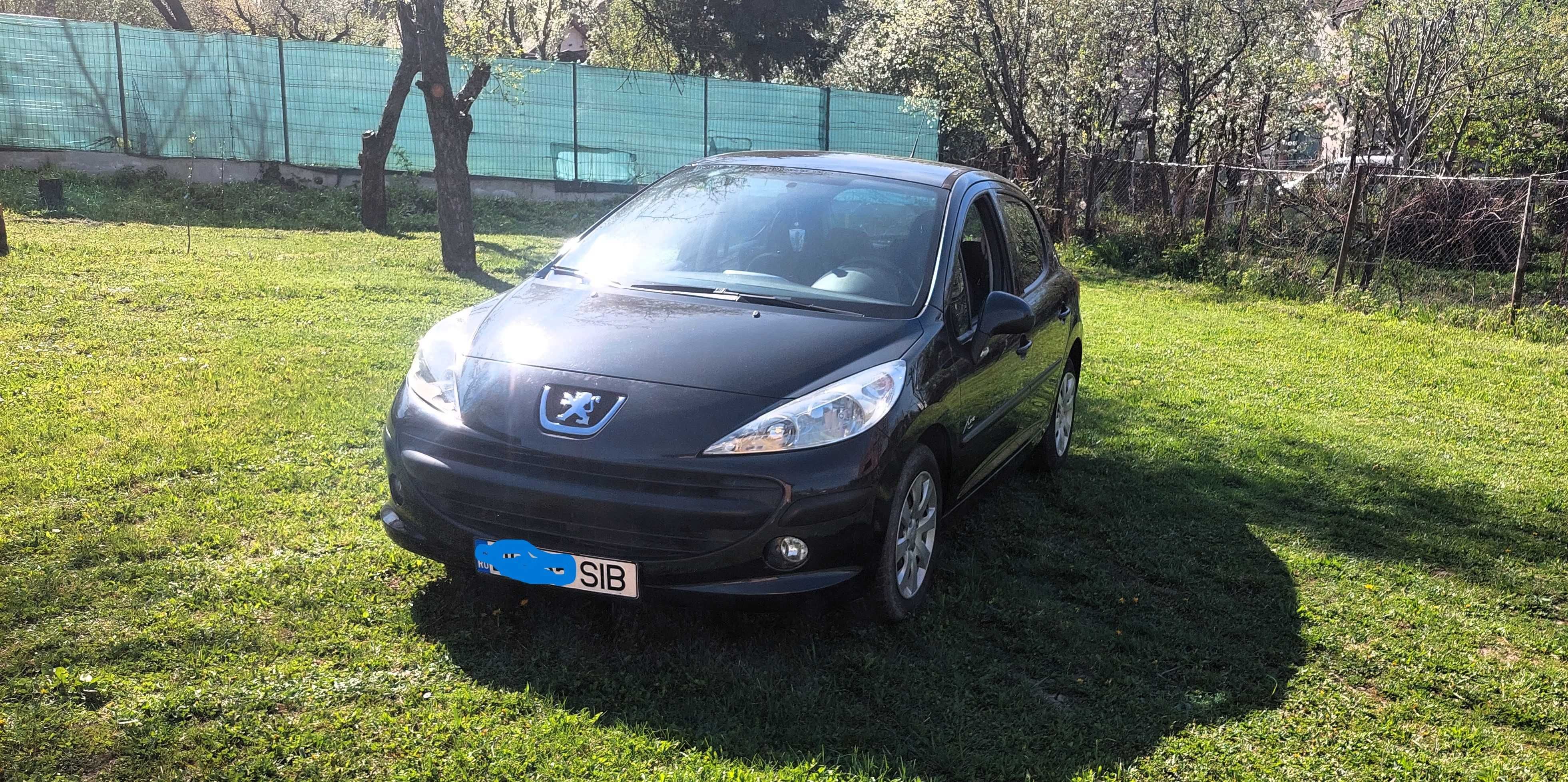 Peugeot 207 1,4 benzina 127000km