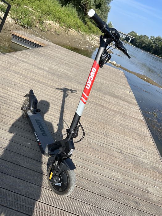 Vand trotineta ducati pro evo 2 rar