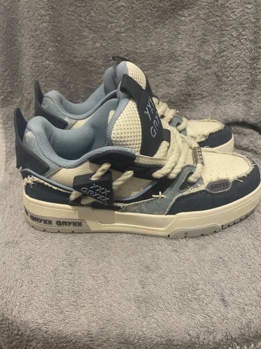 Adidași Gryxx numărul 42 pentru bărbați
