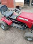 Tractoras gazon motor 12 cai