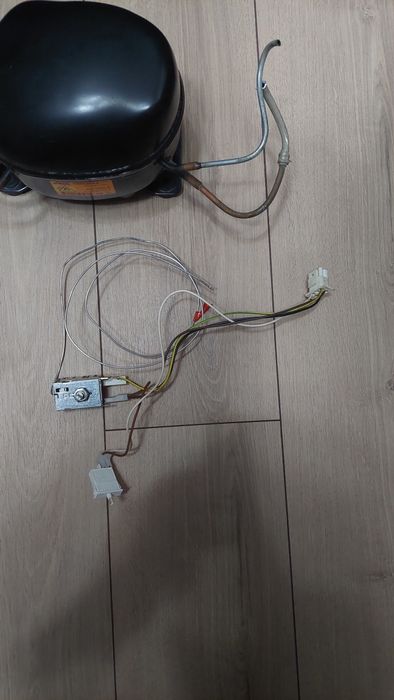 Piese conbina frigrorifica indesit