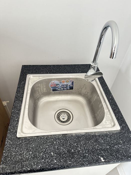 Продам новую раковину дешево