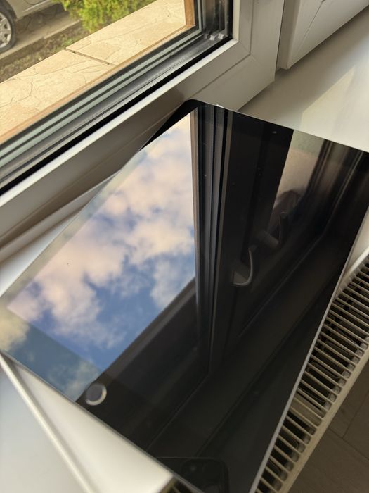 Vand IPAD 7 , wifi , cutie, impecabil