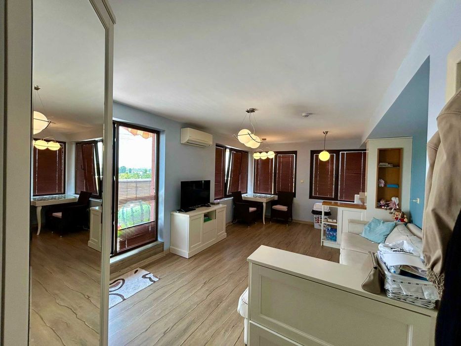 Продава се Двустаен апартамент в к.к. Слънчев бряг - 87 кв.м за 1126 €/кв.м - Снимка #1