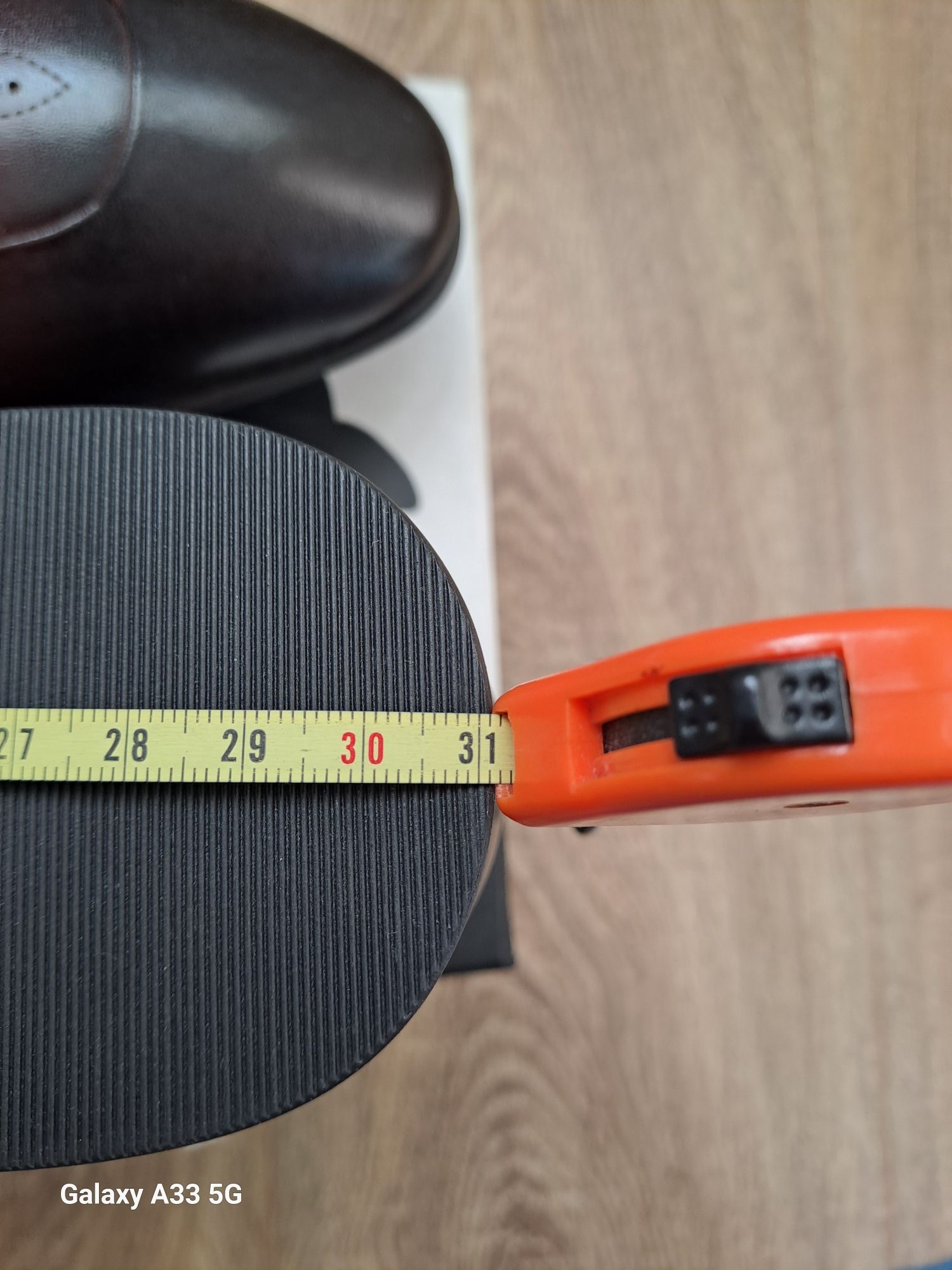 Noi! Vand pantofi de vara din piele pentru bărbați brand Eldemas.