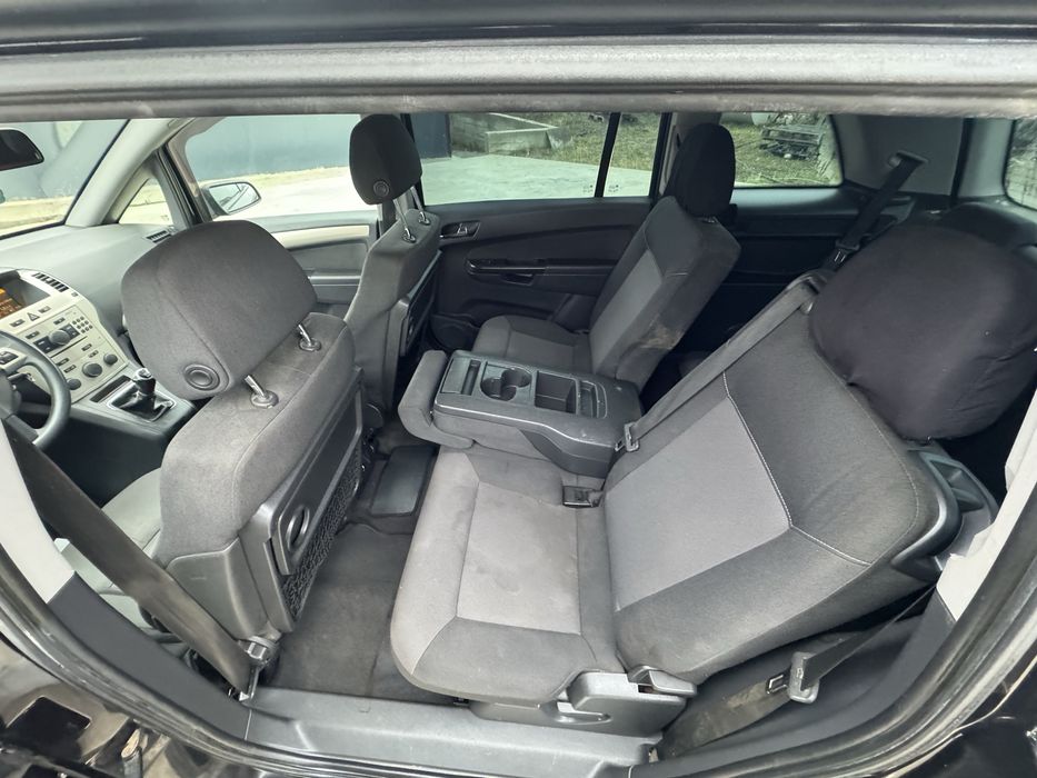 Opel zafira 1.9dcti 2008 /7 locuri/