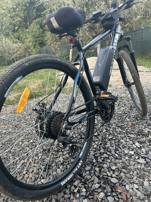 Vand bicicleta asistata electric