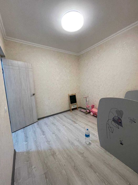 Срочно 1 комнатная квартира в новостройке на Карасу 6