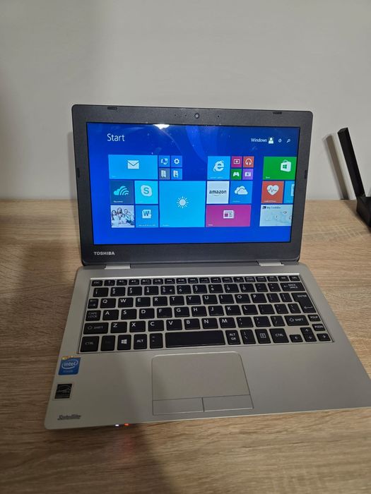 Laptop Toshiba Sateliite Gold 11.6 Inch Ca Nou