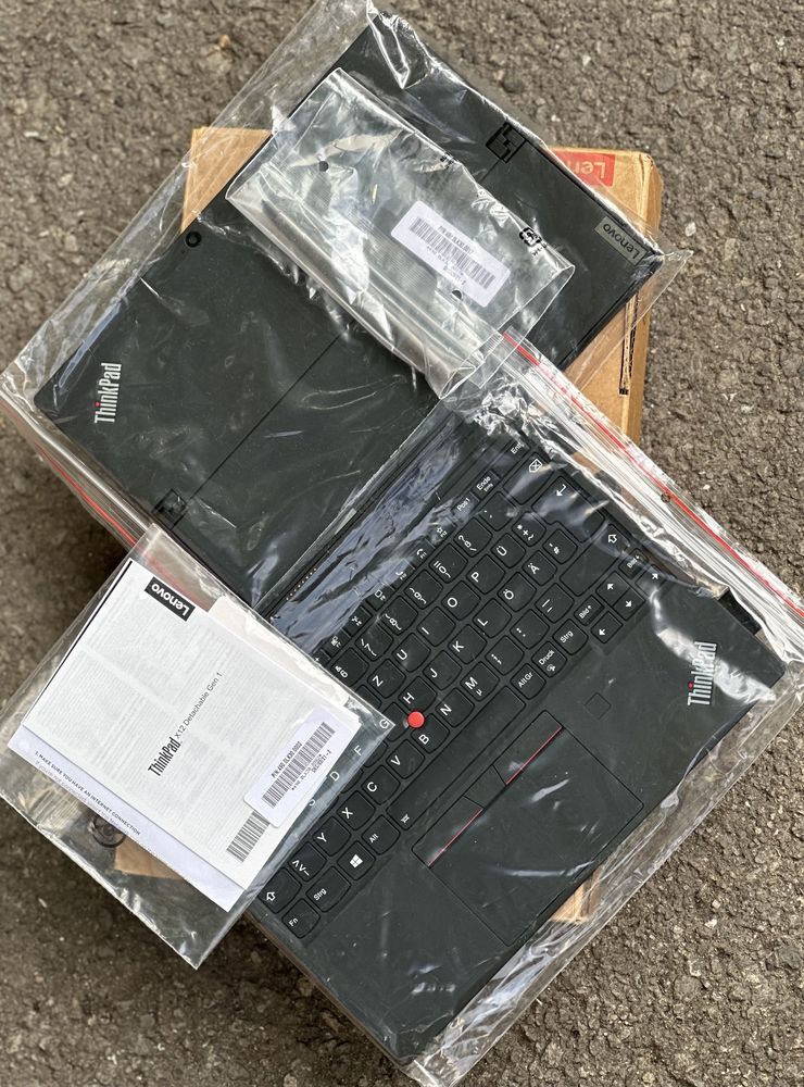 НОВО!!! Lenovo ThinkPad X12 Detachable i3-1110G4 Hybrid (2-in-1)