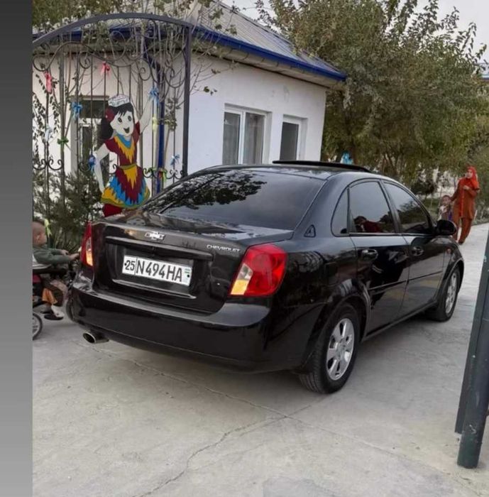 Lasetti jentra qilingan