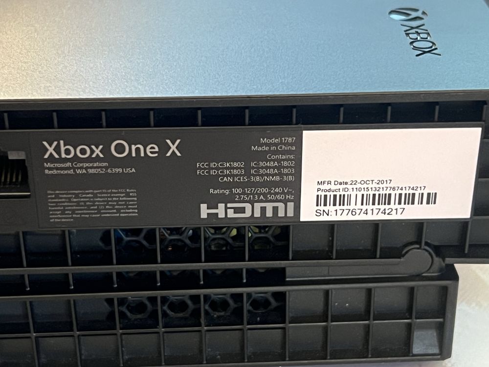 Microsoft Xbox One X Project Scorpio LE 1 ТБ