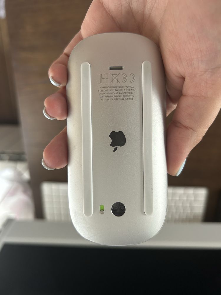 iMac 24inch, M1 2021г + безжична клавиатура и мишка