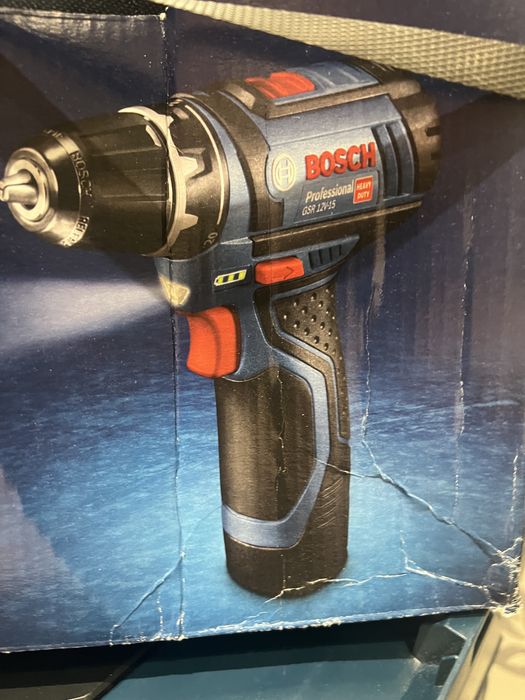 Filetanta Bosch GSR 12V-15 cu 2 acumulatori si inc-Sigilata