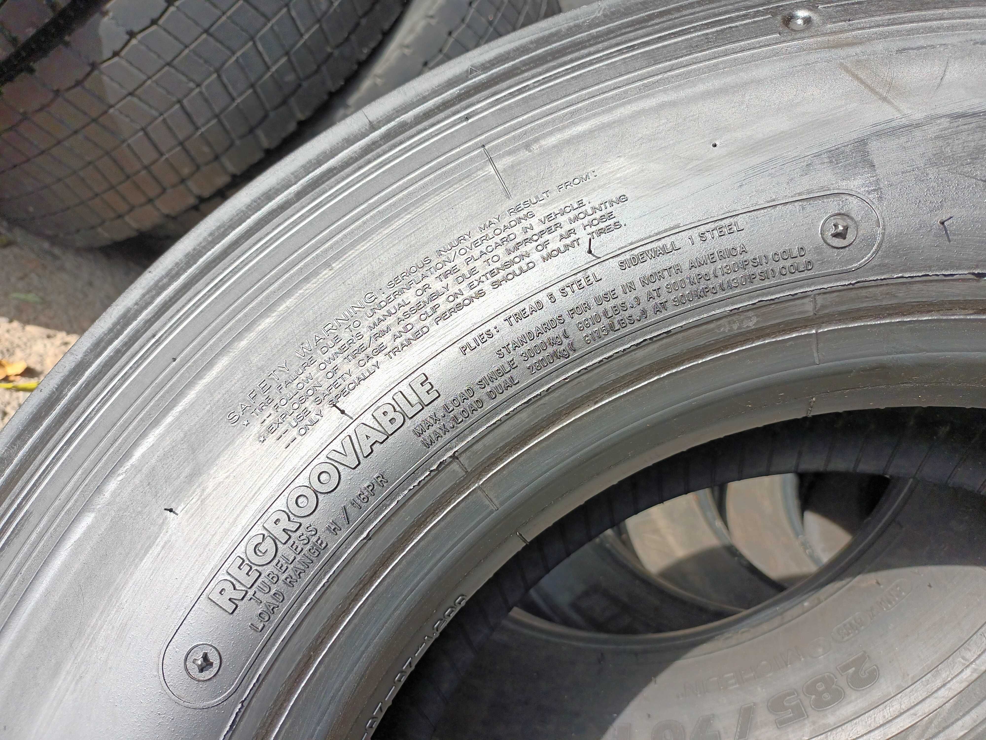 1 тежкотоварна гума 285/70 R19.5 Bridgestone R-Steer 002 146/144M M+S