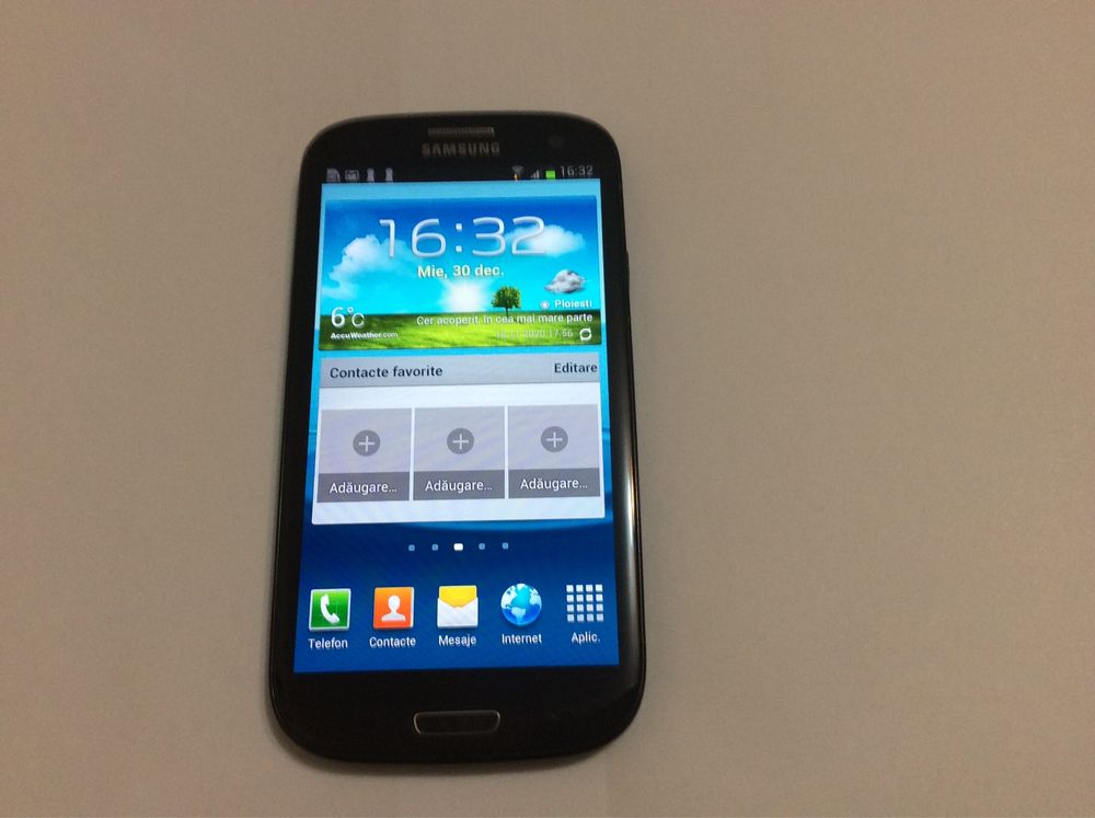 Telefon Samsung galaxy S3 GT -I9305 by Samsung ,16 Gb orice rețea.