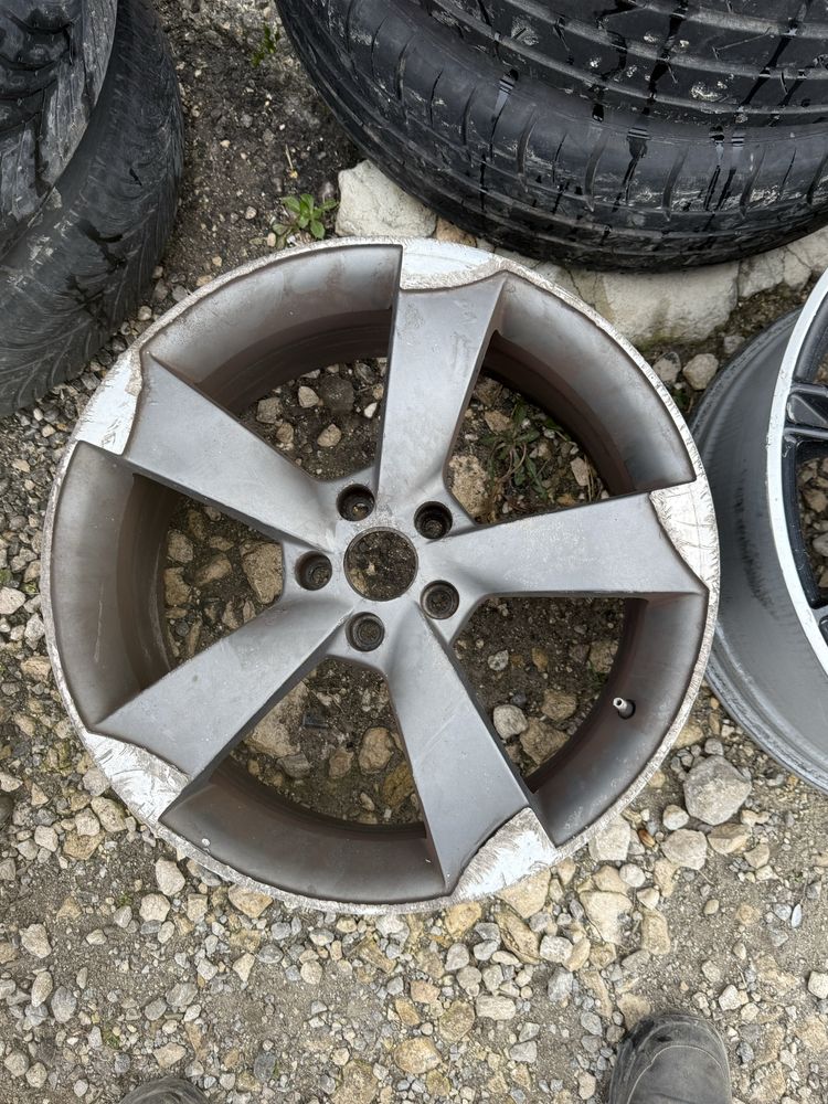 1бр Джанта 19'' с драскотини пукнато Rotor Audi 5х112 8,5j et35 брой