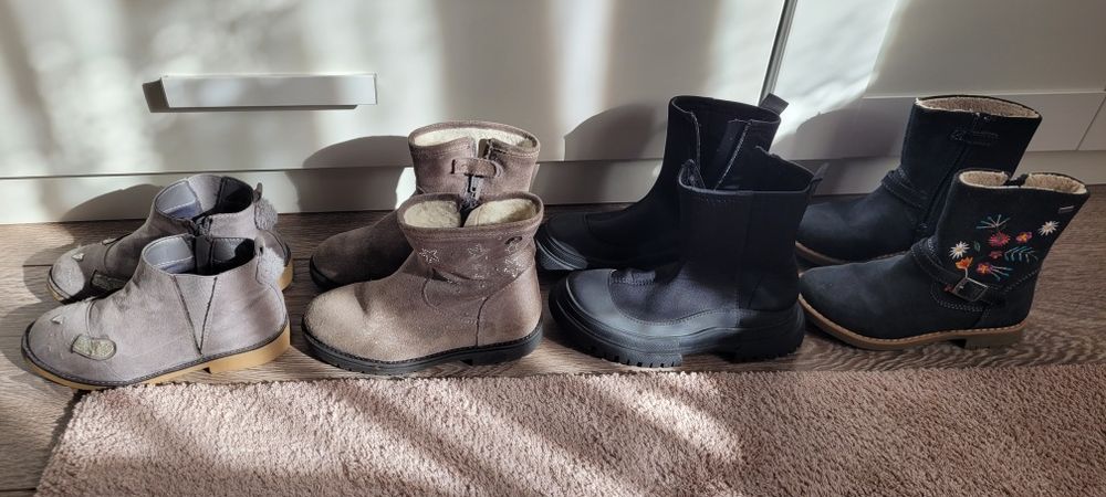 Ghete fete, modele diferite, mr. 29/30