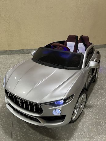 Детский лицензионный электромобиль  "Maserati Levante Coupe"