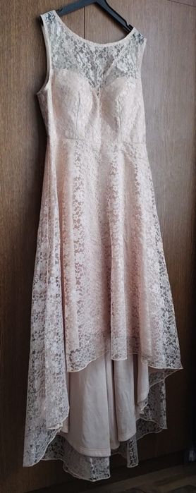 Rochie cu trena, voal și dantela, scurta sau lunga