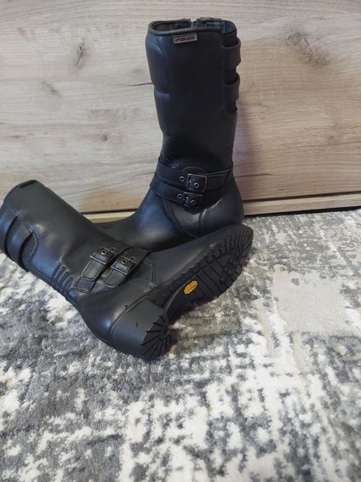 Cizme damă Falco m37 preț 600 lei