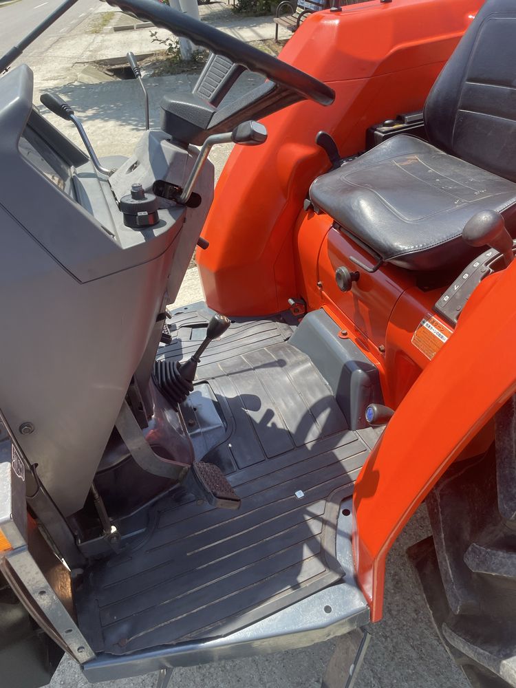 Tractor japonez Kubota GL-29 incarcator frontal