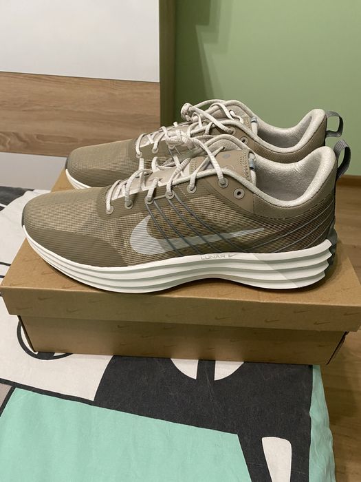 Маратонки Nike lunar. Номер 45.5