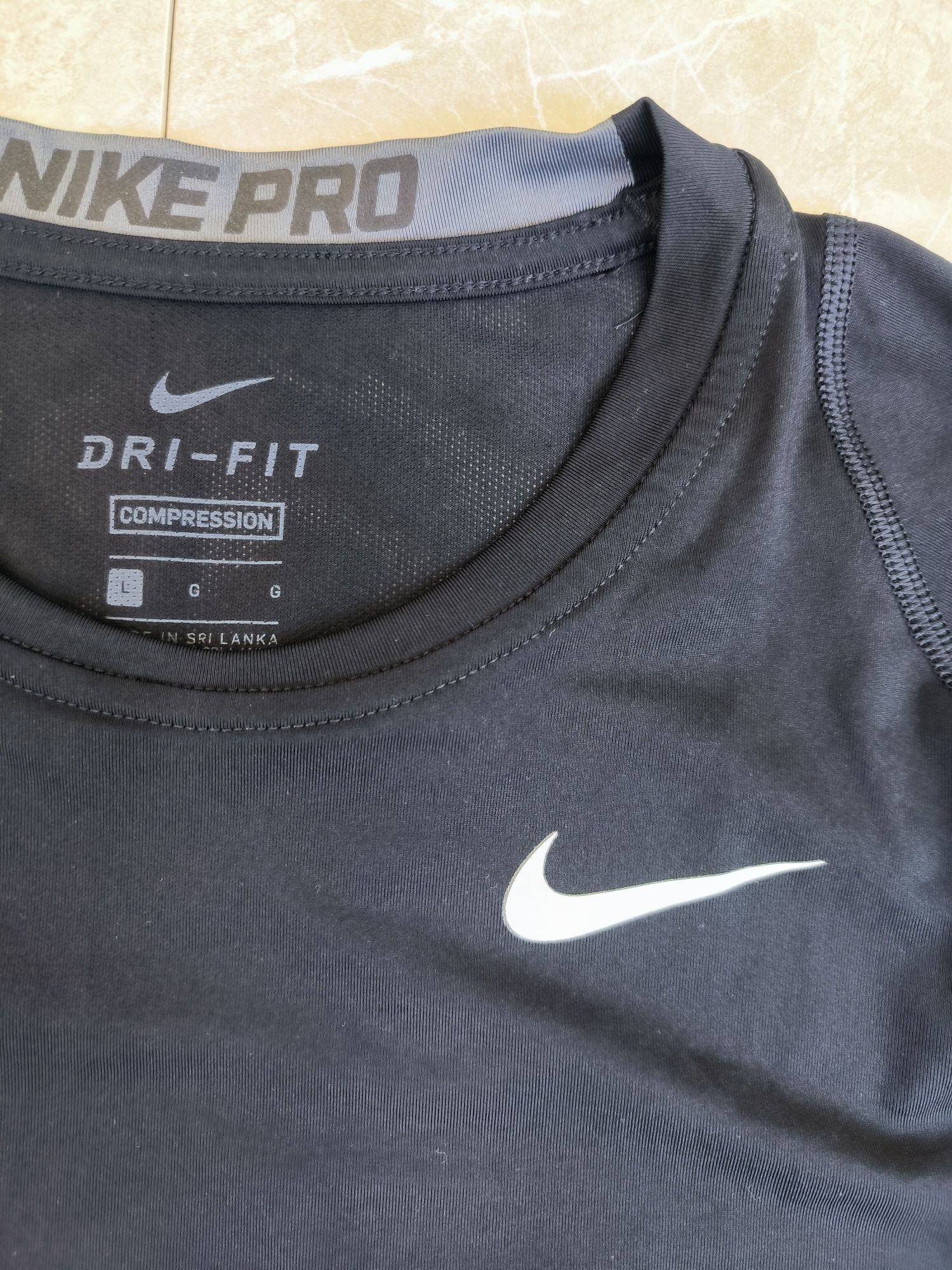 Nike Pro размер L тениска