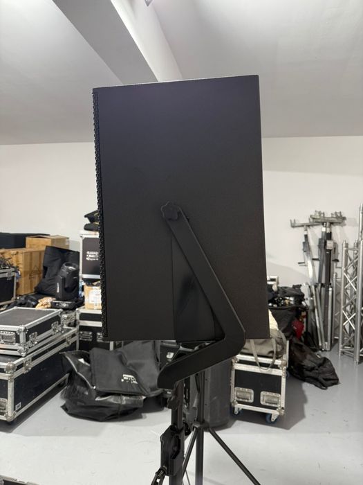 De vanzare 2 topuri marca d&b audiotechnik model V7 P