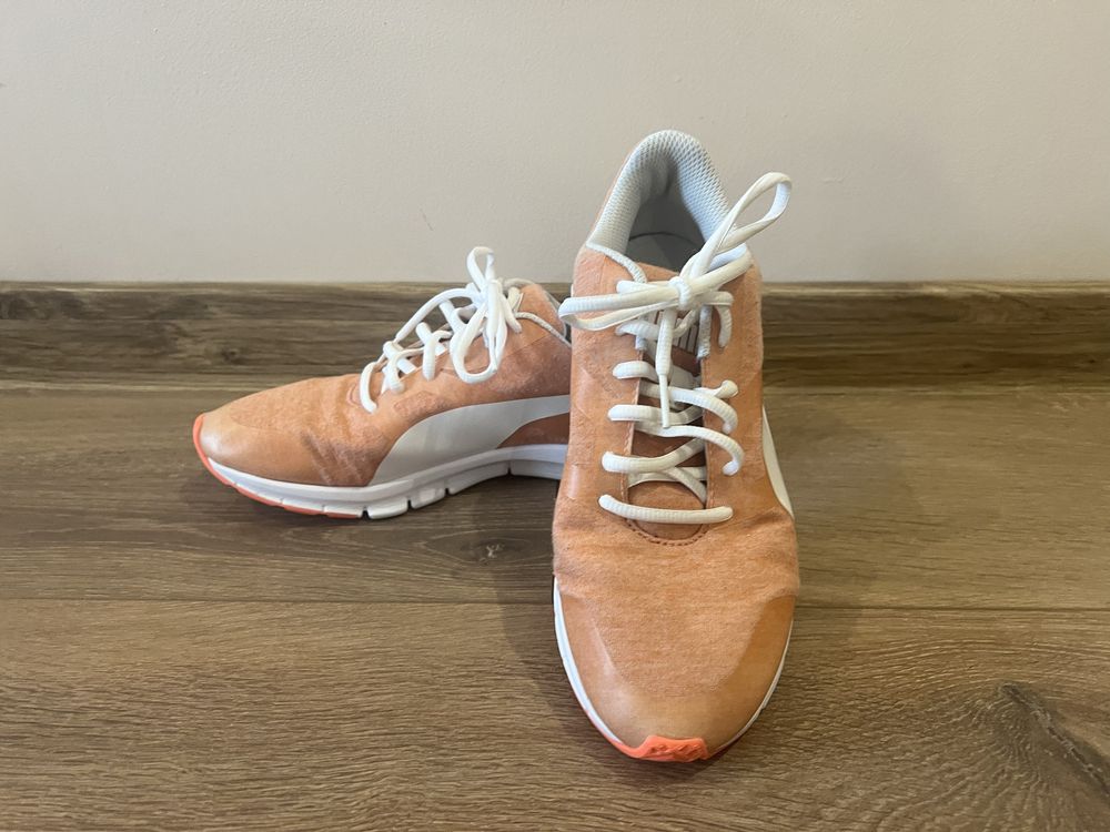 Маратонки Puma