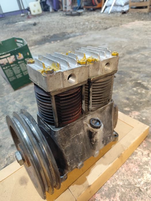 Компресорна глава