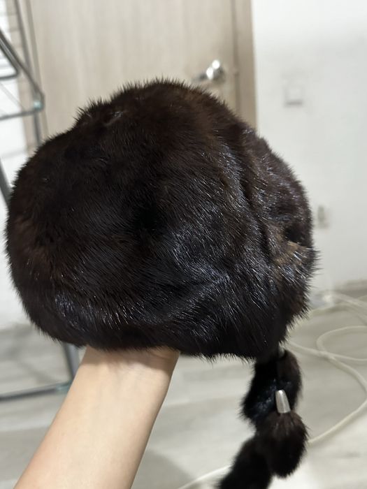 Норковые шапки продам