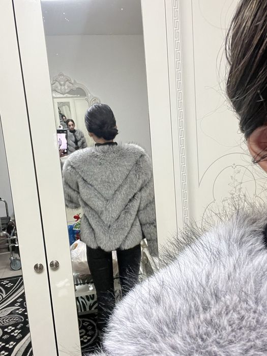 Geaca de blana vulpe canadiana pret 1400