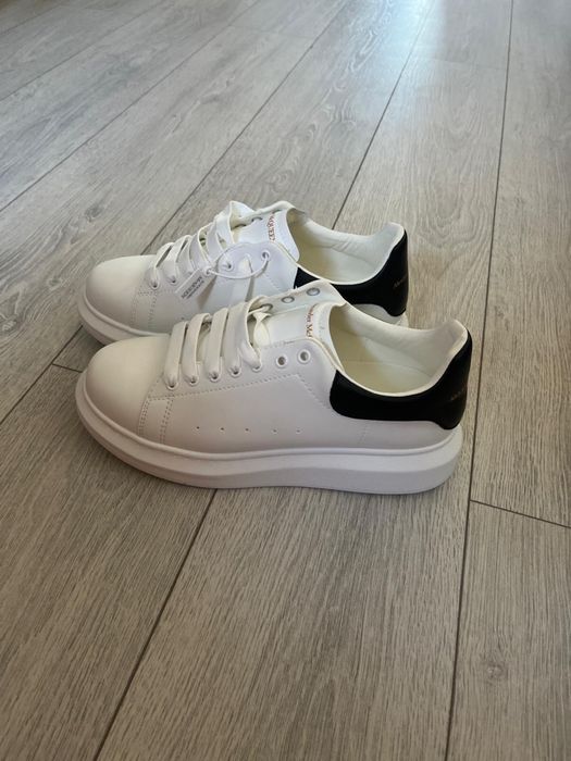 Alexander McQueen rep