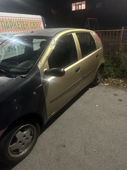 Fiat Punto 2000година
