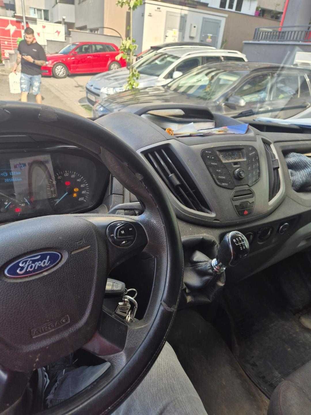 Vand Ford Transit 7 locuri bena basculabil an 2014