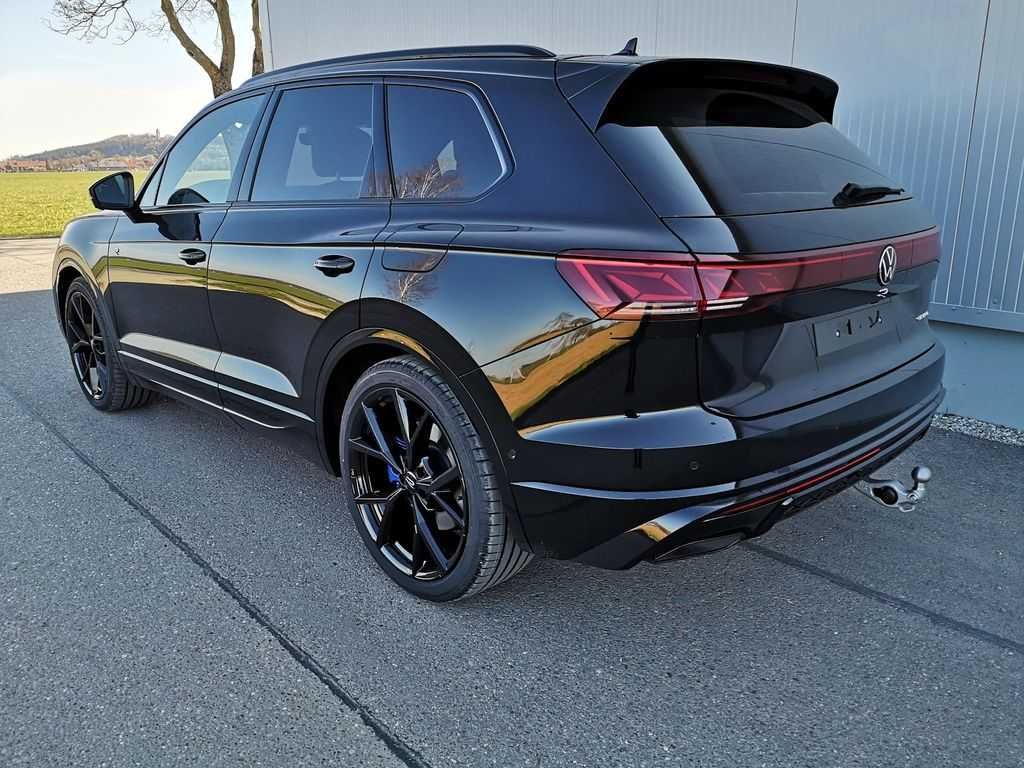 Volkswagen Touareg hybrid под заказ из Германии