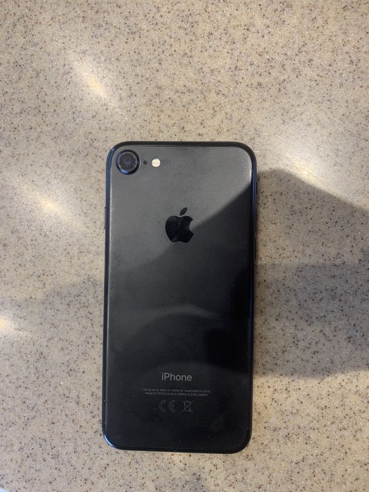 iPhone 7 сатылады