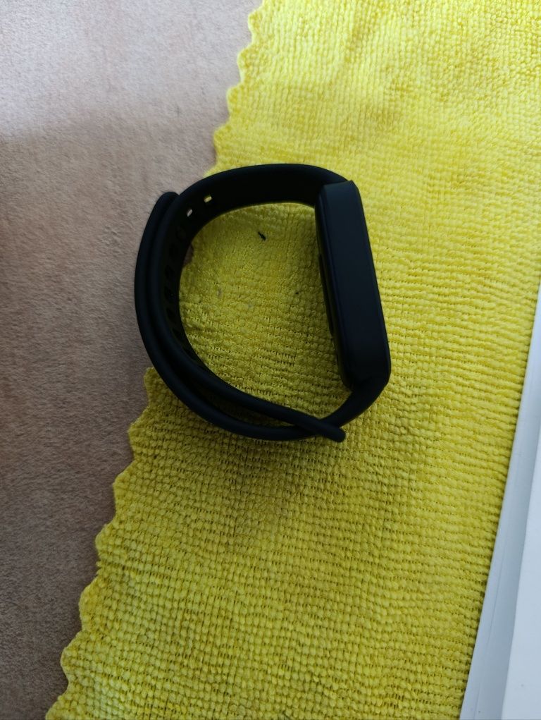 Samsung Galaxy A13 + Xiaomi Smart Band 9 Active