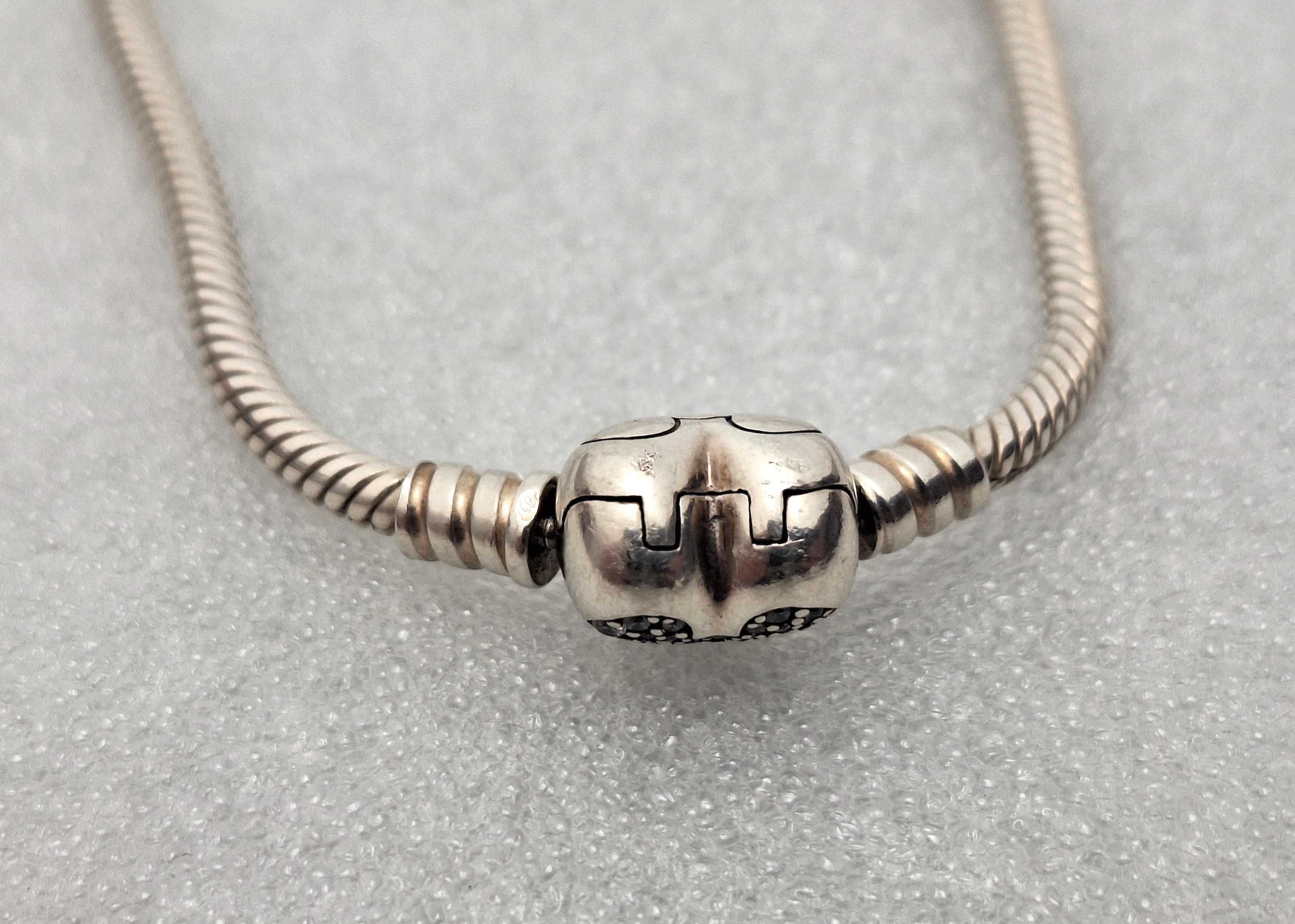Оригинални Сребърни Гривни PANDORA проба 925