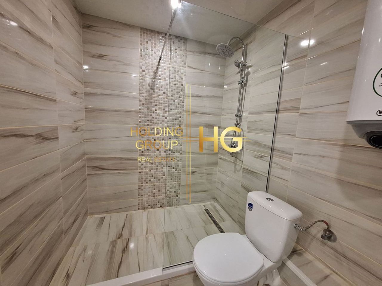 Продава се Двустаен апартамент в Варна, Гръцка махала - 88 кв.м за 1818 €/кв.м - Снимка #5