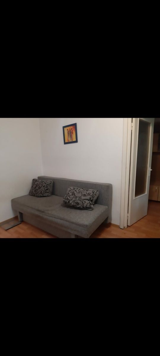 Apartament de vâmzare cu 3 camere,semidecomandat,,Calea Saguluii