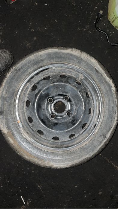 Диск с шиной продам срочно 3шт