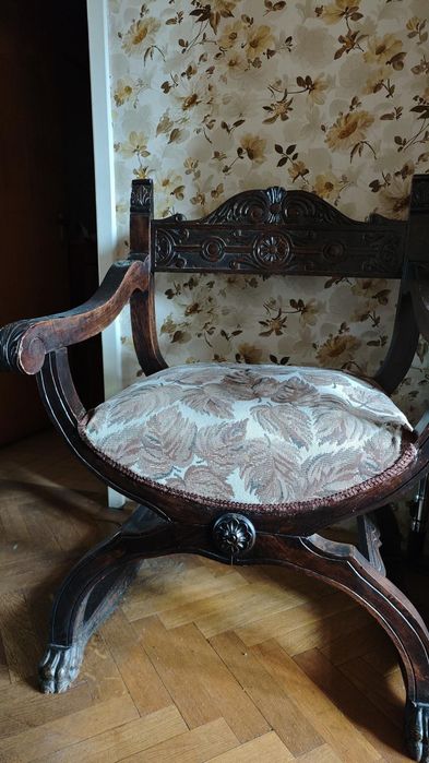 Mobila antica stil iacobin