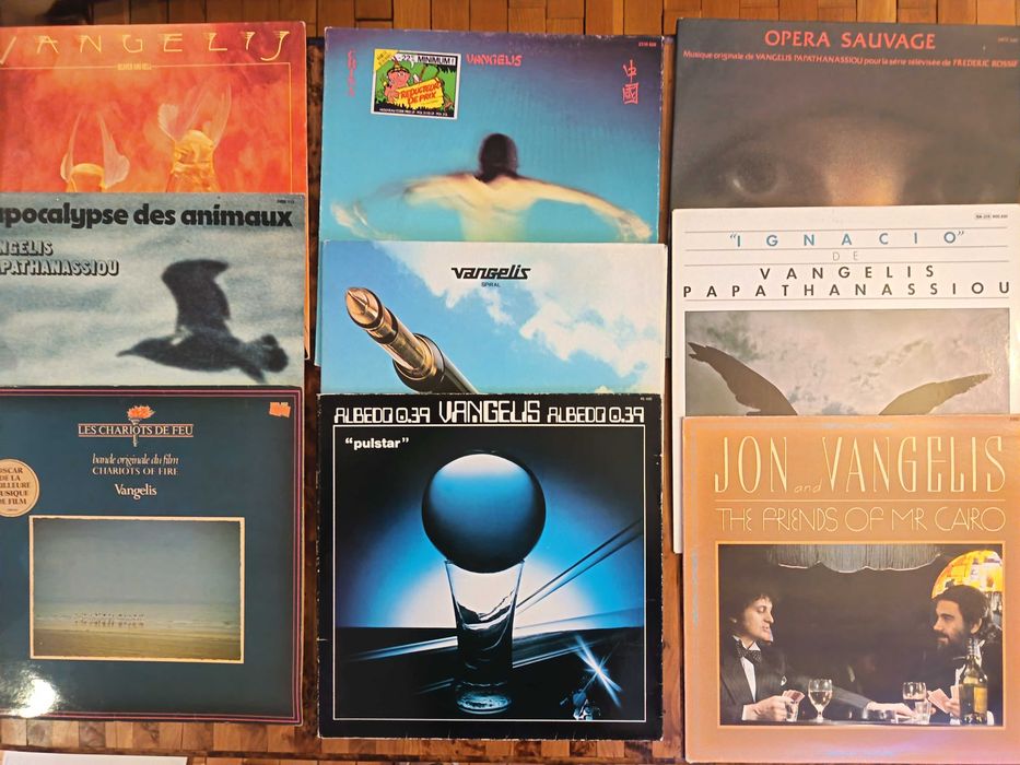 Колекция грамофонни плочи с филмова музика на Вангелис