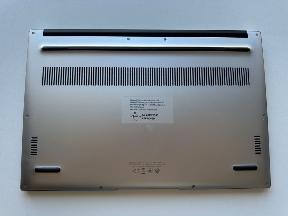 Laptop Huawei Matebook D14 AMD Ryzen 5 8GB RAM 512 SSD Windows Office