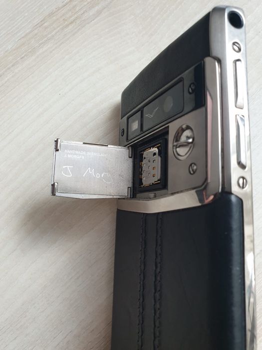 Продат VERTU оригинал